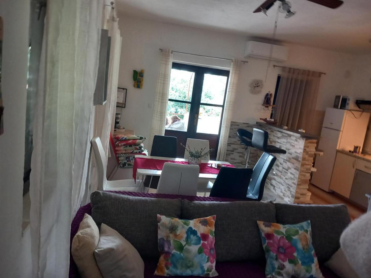 Kuca Za Odmor Skalina - Sea View Villa Splitska Eksteriør billede